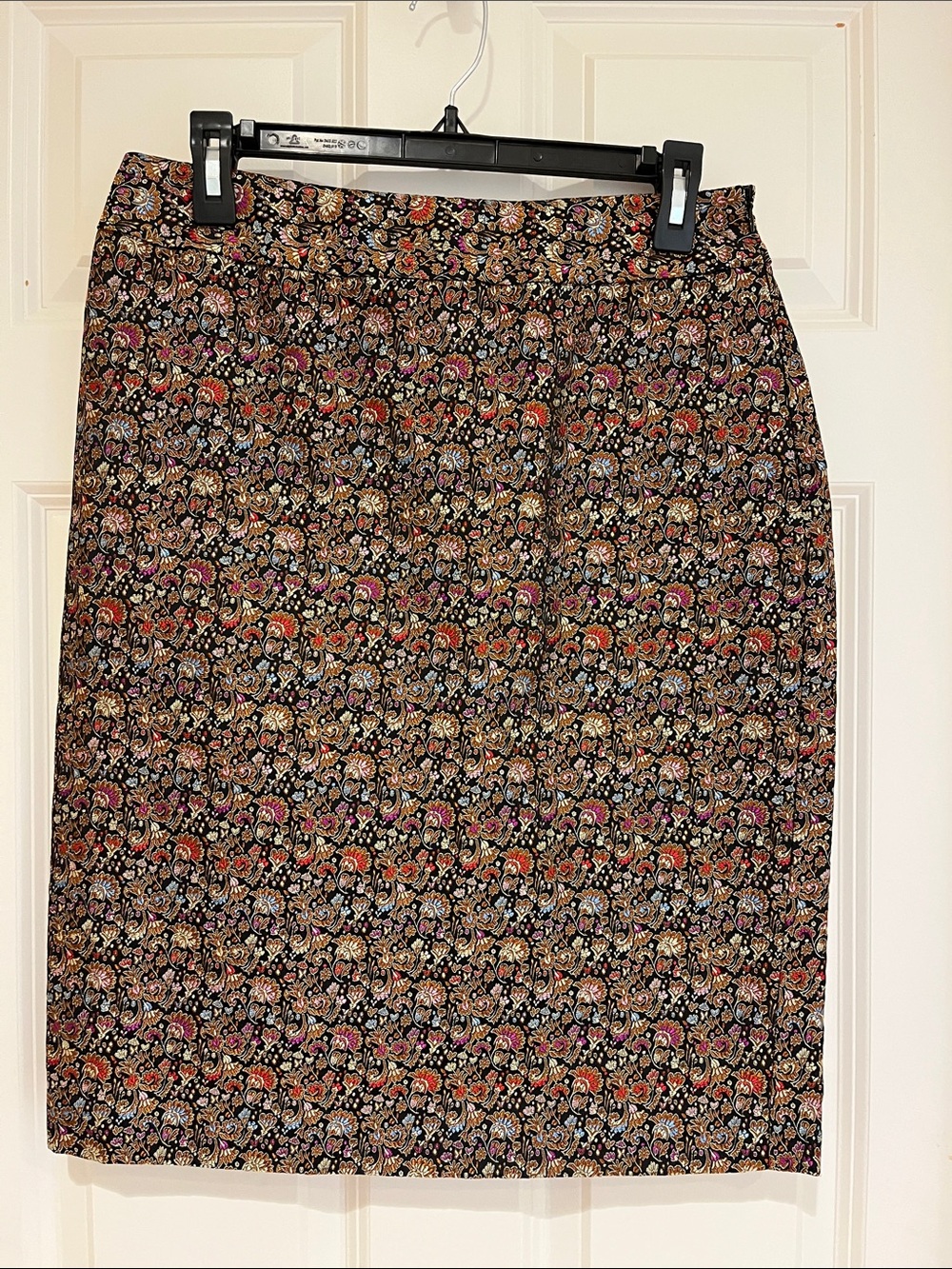 Floral Jacquard Pencil Skirt in Black Multi Brocade